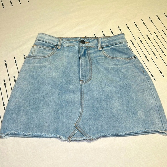 91 Cotton On “A-Line Mini” Denim Skirt.  Size 6 - Picture 1 of 6
